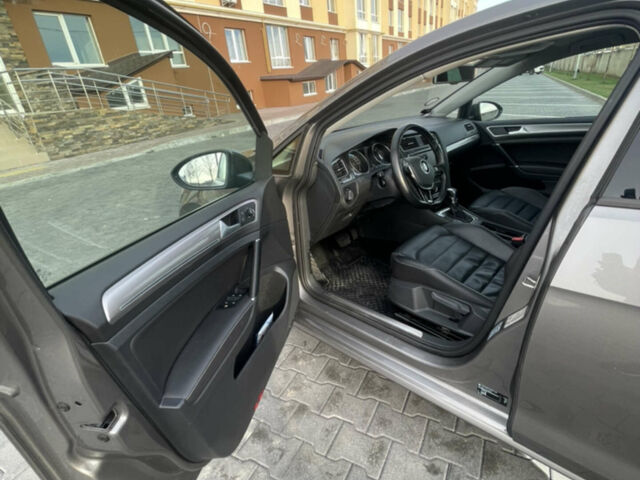 Сірий Фольксваген e-Golf, об'ємом двигуна 0 л та пробігом 121 тис. км за 10999 $, фото 5 на Automoto.ua
