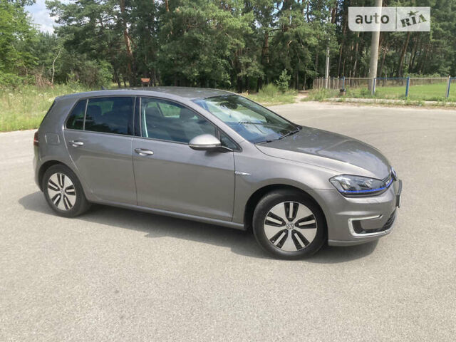 Серый Фольксваген e-Golf, объемом двигателя 0 л и пробегом 74 тыс. км за 14900 $, фото 3 на Automoto.ua