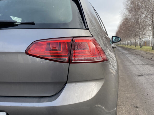Серый Фольксваген e-Golf, объемом двигателя 0 л и пробегом 87 тыс. км за 10500 $, фото 5 на Automoto.ua