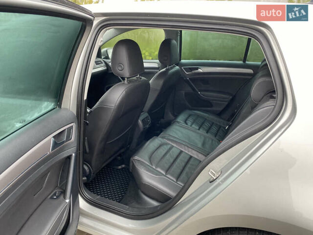 Серый Фольксваген e-Golf, объемом двигателя 0 л и пробегом 110 тыс. км за 8800 $, фото 31 на Automoto.ua