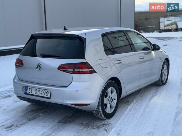 Серый Фольксваген e-Golf, объемом двигателя 0 л и пробегом 90 тыс. км за 8700 $, фото 5 на Automoto.ua