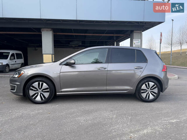Серый Фольксваген e-Golf, объемом двигателя 0 л и пробегом 80 тыс. км за 9000 $, фото 8 на Automoto.ua