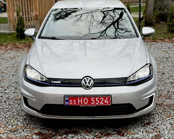 Серый Фольксваген e-Golf, объемом двигателя 0 л и пробегом 120 тыс. км за 7999 $, фото 3 на Automoto.ua