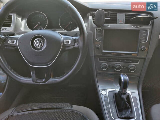 Серый Фольксваген e-Golf, объемом двигателя 0 л и пробегом 119 тыс. км за 9750 $, фото 5 на Automoto.ua