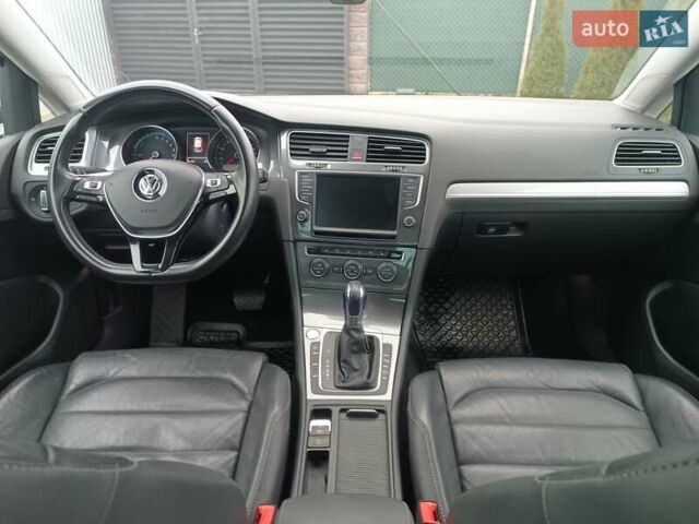 Серый Фольксваген e-Golf, объемом двигателя 0 л и пробегом 152 тыс. км за 8750 $, фото 10 на Automoto.ua