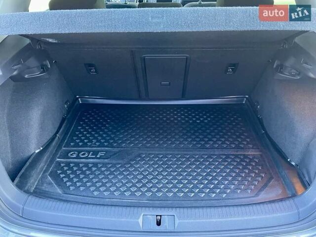 Серый Фольксваген e-Golf, объемом двигателя 0 л и пробегом 119 тыс. км за 10700 $, фото 55 на Automoto.ua