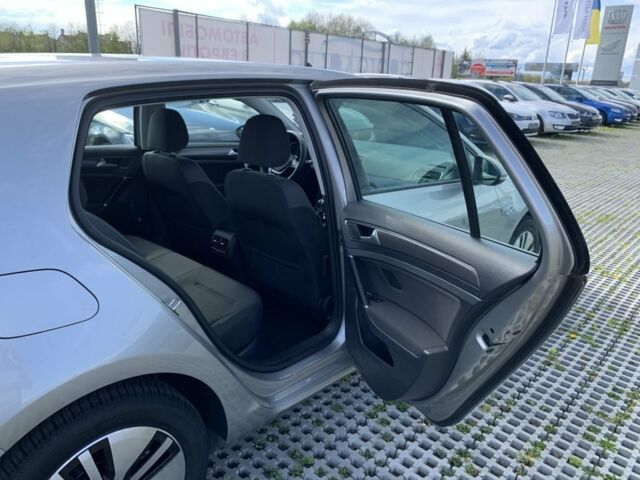 Сірий Фольксваген e-Golf, об'ємом двигуна 0 л та пробігом 18 тис. км за 15963 $, фото 20 на Automoto.ua
