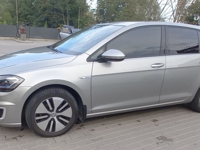 Сірий Фольксваген e-Golf, об'ємом двигуна 0 л та пробігом 123 тис. км за 13300 $, фото 7 на Automoto.ua