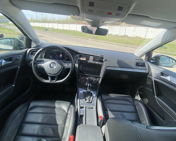 Серый Фольксваген e-Golf, объемом двигателя 0 л и пробегом 172 тыс. км за 13999 $, фото 16 на Automoto.ua