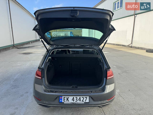 Серый Фольксваген e-Golf, объемом двигателя 0 л и пробегом 120 тыс. км за 12000 $, фото 4 на Automoto.ua