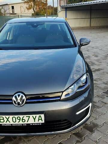 Сірий Фольксваген e-Golf, об'ємом двигуна 0 л та пробігом 91 тис. км за 15100 $, фото 13 на Automoto.ua
