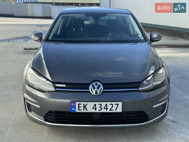 Серый Фольксваген e-Golf, объемом двигателя 0 л и пробегом 120 тыс. км за 12000 $, фото 7 на Automoto.ua