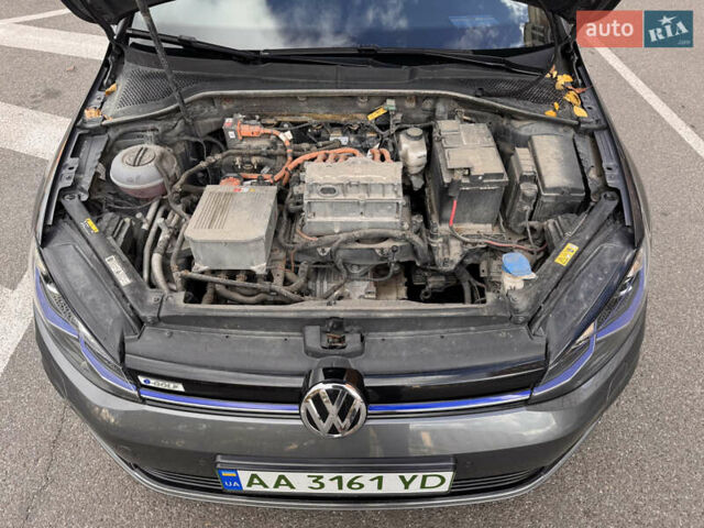 Сірий Фольксваген e-Golf, об'ємом двигуна 0 л та пробігом 190 тис. км за 11500 $, фото 10 на Automoto.ua