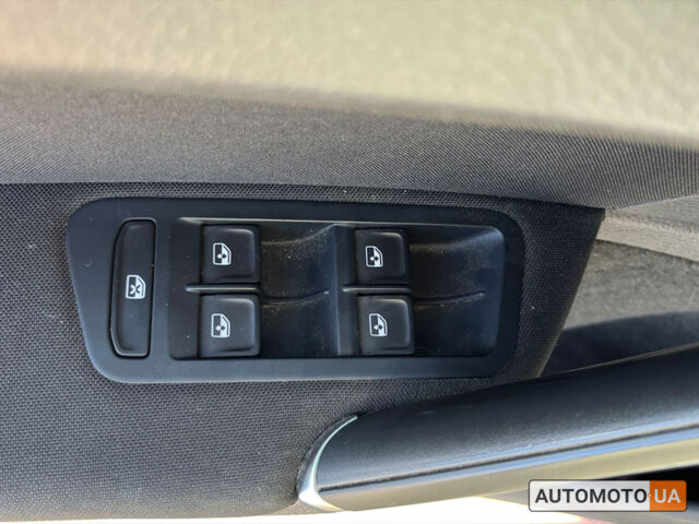 Сірий Фольксваген e-Golf, об'ємом двигуна 36 л та пробігом 99 тис. км за 14250 $, фото 9 на Automoto.ua