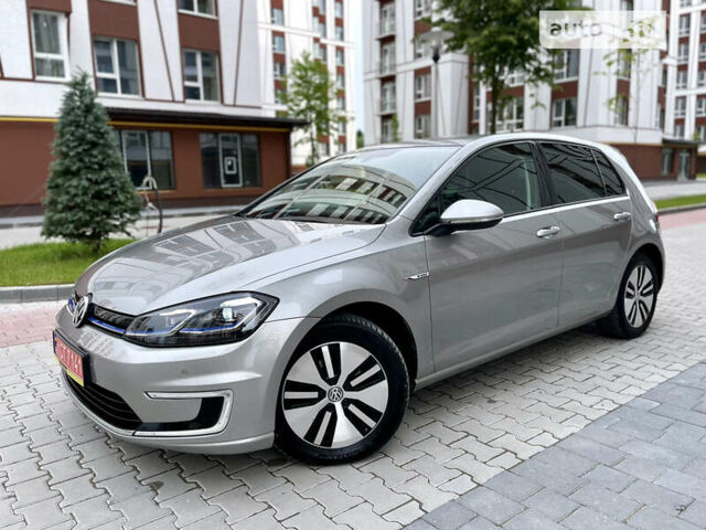 Серый Фольксваген e-Golf, объемом двигателя 0 л и пробегом 206 тыс. км за 15950 $, фото 3 на Automoto.ua