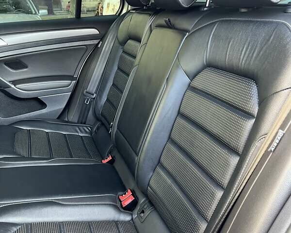 Серый Фольксваген e-Golf, объемом двигателя 0 л и пробегом 103 тыс. км за 15300 $, фото 14 на Automoto.ua