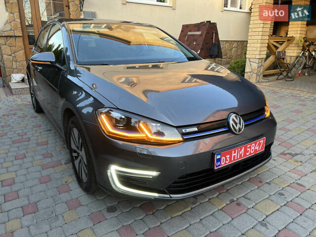 Серый Фольксваген e-Golf, объемом двигателя 0 л и пробегом 149 тыс. км за 12999 $, фото 62 на Automoto.ua