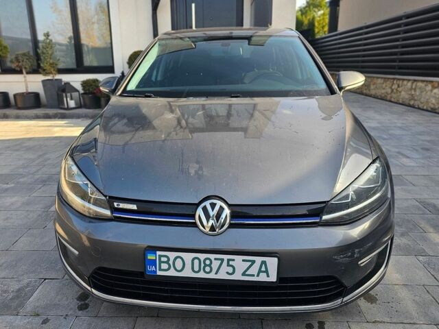 Серый Фольксваген e-Golf, объемом двигателя 0 л и пробегом 128 тыс. км за 10900 $, фото 2 на Automoto.ua