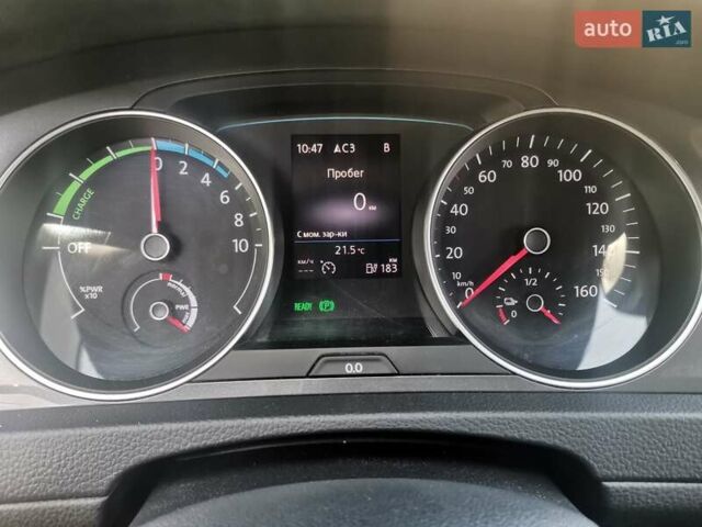 Серый Фольксваген e-Golf, объемом двигателя 0 л и пробегом 71 тыс. км за 11200 $, фото 28 на Automoto.ua