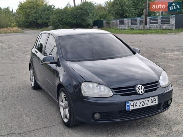 Серый Фольксваген e-Golf, объемом двигателя 0 л и пробегом 143 тыс. км за 12500 $, фото 2 на Automoto.ua