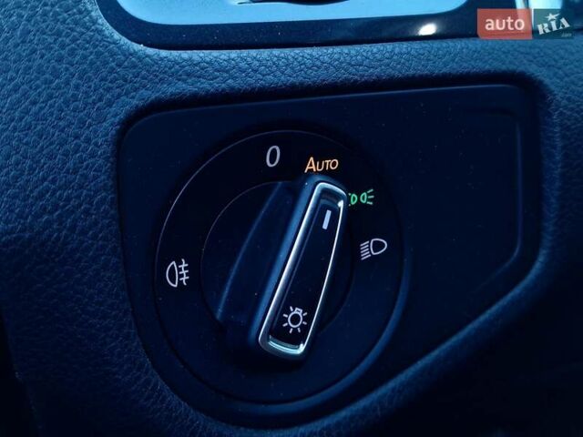 Сірий Фольксваген e-Golf, об'ємом двигуна 0 л та пробігом 148 тис. км за 13999 $, фото 37 на Automoto.ua