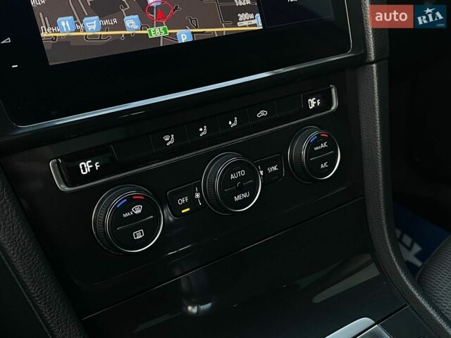 Сірий Фольксваген e-Golf, об'ємом двигуна 0 л та пробігом 124 тис. км за 14900 $, фото 18 на Automoto.ua