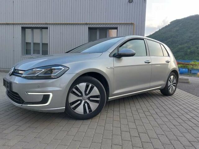 Серый Фольксваген e-Golf, объемом двигателя 0 л и пробегом 197 тыс. км за 15500 $, фото 10 на Automoto.ua