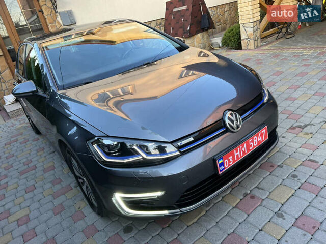 Серый Фольксваген e-Golf, объемом двигателя 0 л и пробегом 149 тыс. км за 12999 $, фото 48 на Automoto.ua