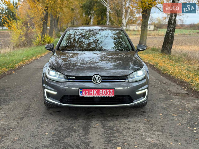 Серый Фольксваген e-Golf, объемом двигателя 0 л и пробегом 194 тыс. км за 11650 $, фото 1 на Automoto.ua