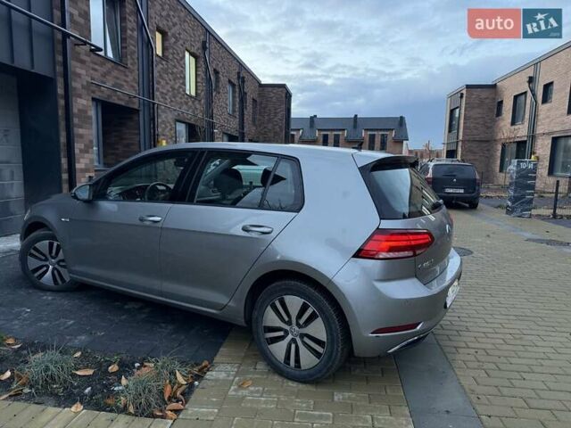 Серый Фольксваген e-Golf, объемом двигателя 0 л и пробегом 46 тыс. км за 15000 $, фото 2 на Automoto.ua