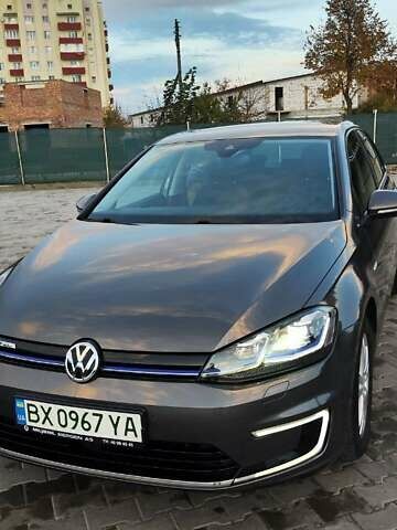 Сірий Фольксваген e-Golf, об'ємом двигуна 0 л та пробігом 91 тис. км за 15100 $, фото 1 на Automoto.ua