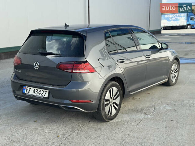 Серый Фольксваген e-Golf, объемом двигателя 0 л и пробегом 120 тыс. км за 12000 $, фото 5 на Automoto.ua