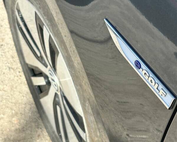Сірий Фольксваген e-Golf, об'ємом двигуна 0 л та пробігом 161 тис. км за 13300 $, фото 5 на Automoto.ua