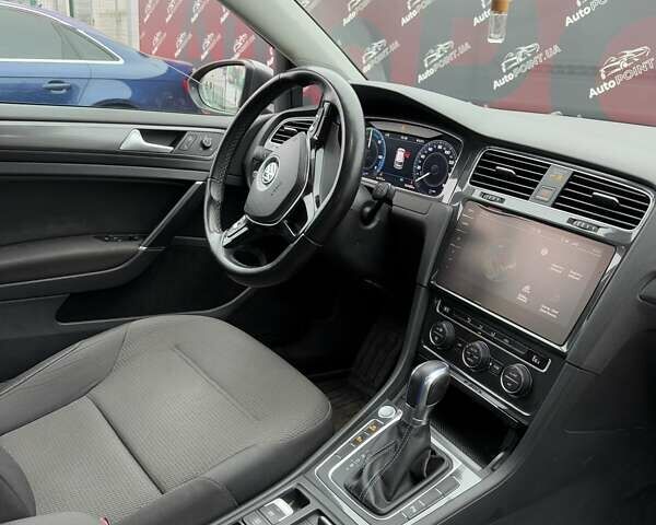 Сірий Фольксваген e-Golf, об'ємом двигуна 0 л та пробігом 161 тис. км за 13100 $, фото 30 на Automoto.ua