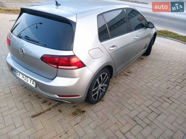 Серый Фольксваген e-Golf, объемом двигателя 0 л и пробегом 175 тыс. км за 12700 $, фото 3 на Automoto.ua