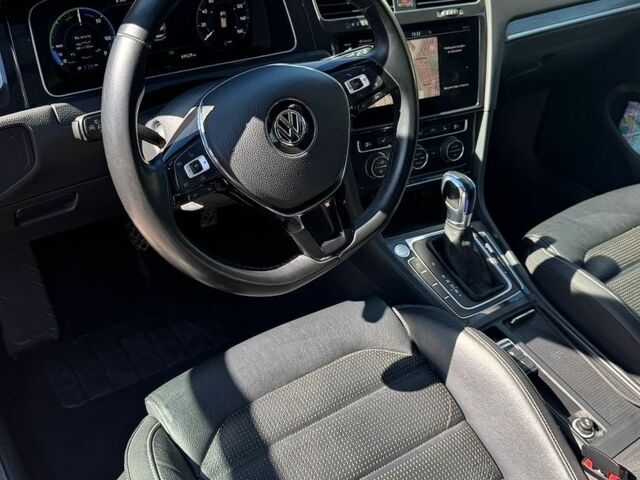 Сірий Фольксваген e-Golf, об'ємом двигуна 0 л та пробігом 70 тис. км за 14500 $, фото 5 на Automoto.ua