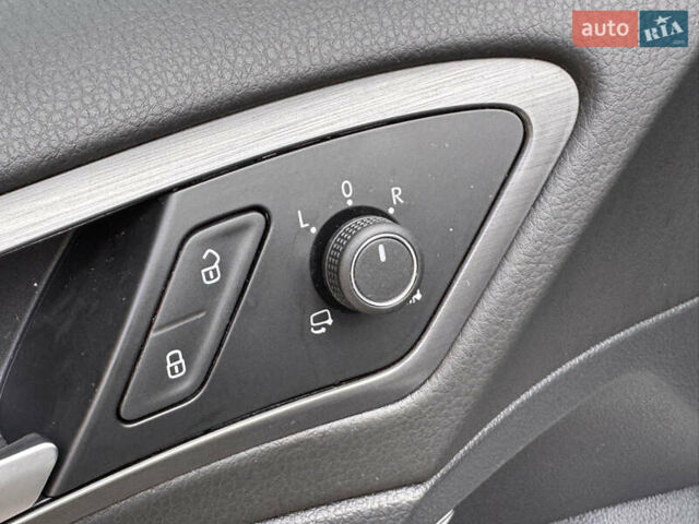 Сірий Фольксваген e-Golf, об'ємом двигуна 0 л та пробігом 190 тис. км за 11500 $, фото 22 на Automoto.ua