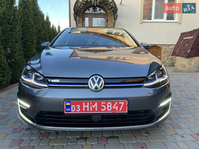 Серый Фольксваген e-Golf, объемом двигателя 0 л и пробегом 149 тыс. км за 12999 $, фото 51 на Automoto.ua