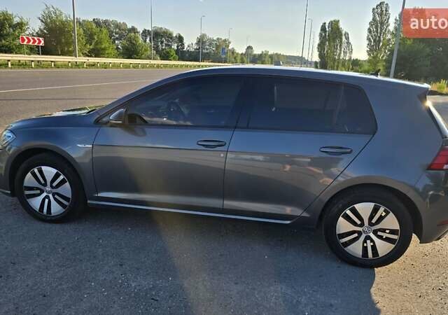 Серый Фольксваген e-Golf, объемом двигателя 0 л и пробегом 74 тыс. км за 13900 $, фото 3 на Automoto.ua