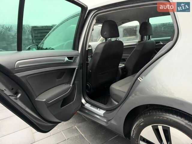 Сірий Фольксваген e-Golf, об'ємом двигуна 0 л та пробігом 107 тис. км за 12999 $, фото 20 на Automoto.ua
