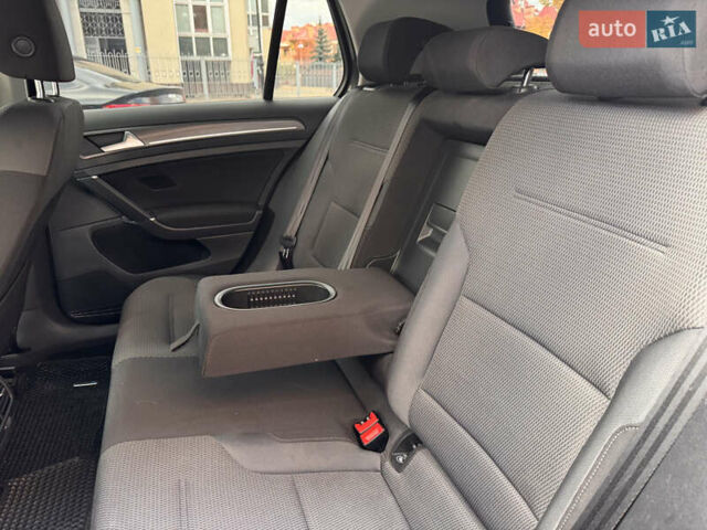 Сірий Фольксваген e-Golf, об'ємом двигуна 0 л та пробігом 190 тис. км за 11500 $, фото 29 на Automoto.ua