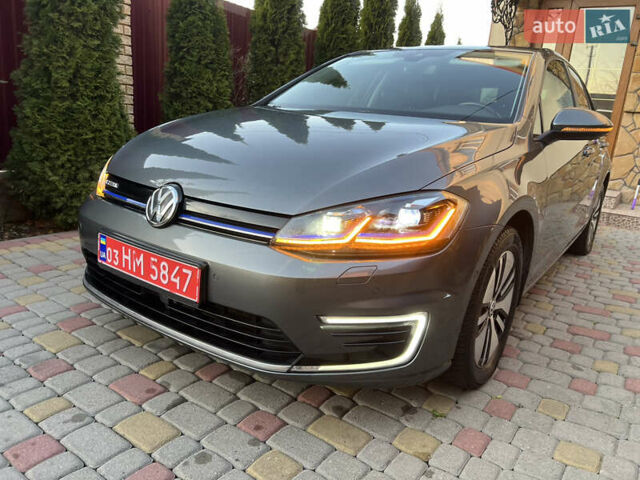 Серый Фольксваген e-Golf, объемом двигателя 0 л и пробегом 149 тыс. км за 12999 $, фото 68 на Automoto.ua