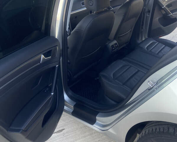 Серый Фольксваген e-Golf, объемом двигателя 0 л и пробегом 135 тыс. км за 14500 $, фото 15 на Automoto.ua