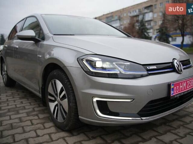 Серый Фольксваген e-Golf, объемом двигателя 0 л и пробегом 28 тыс. км за 12900 $, фото 7 на Automoto.ua