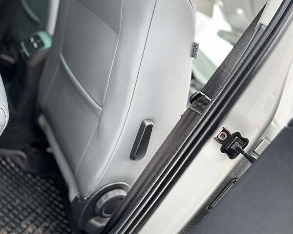 Серый Фольксваген e-Golf, объемом двигателя 0 л и пробегом 148 тыс. км за 12350 $, фото 64 на Automoto.ua