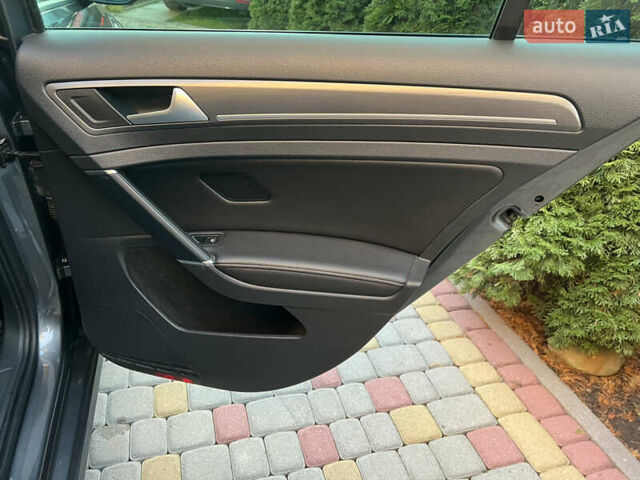 Серый Фольксваген e-Golf, объемом двигателя 0 л и пробегом 149 тыс. км за 12999 $, фото 38 на Automoto.ua