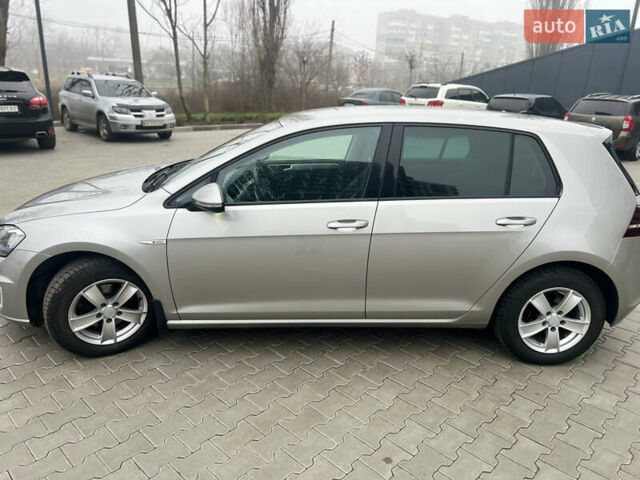Серый Фольксваген e-Golf, объемом двигателя 0 л и пробегом 115 тыс. км за 9600 $, фото 5 на Automoto.ua