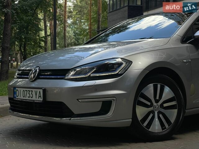 Серый Фольксваген e-Golf, объемом двигателя 0 л и пробегом 140 тыс. км за 13500 $, фото 2 на Automoto.ua