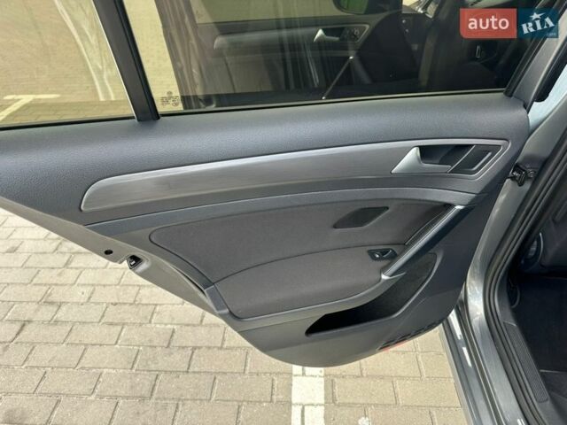 Сірий Фольксваген e-Golf, об'ємом двигуна 0 л та пробігом 159 тис. км за 11500 $, фото 37 на Automoto.ua
