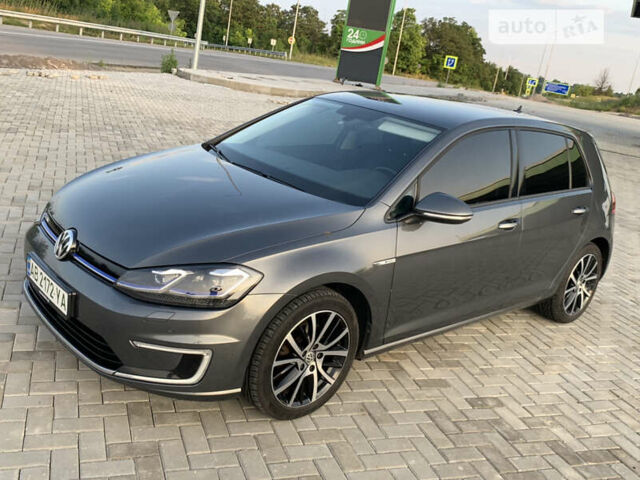 Серый Фольксваген e-Golf, объемом двигателя 0 л и пробегом 109 тыс. км за 14200 $, фото 26 на Automoto.ua